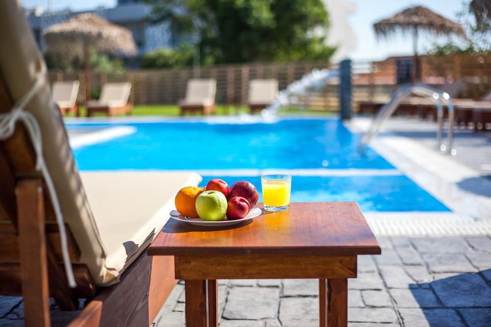 Essential Summer (Adults Only) Faliraki Luaran gambar